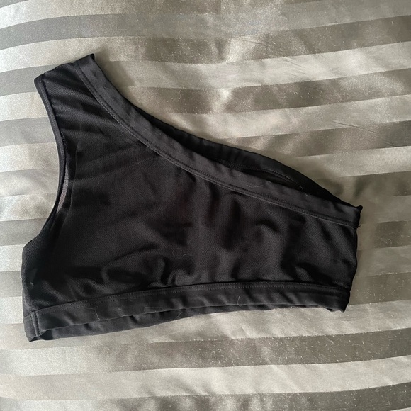 Exercise One Shoulder Top - Picture 3 of 4